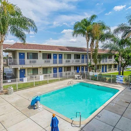 Motel 6-Bakersfield, Ca - Airport Kültér fotó