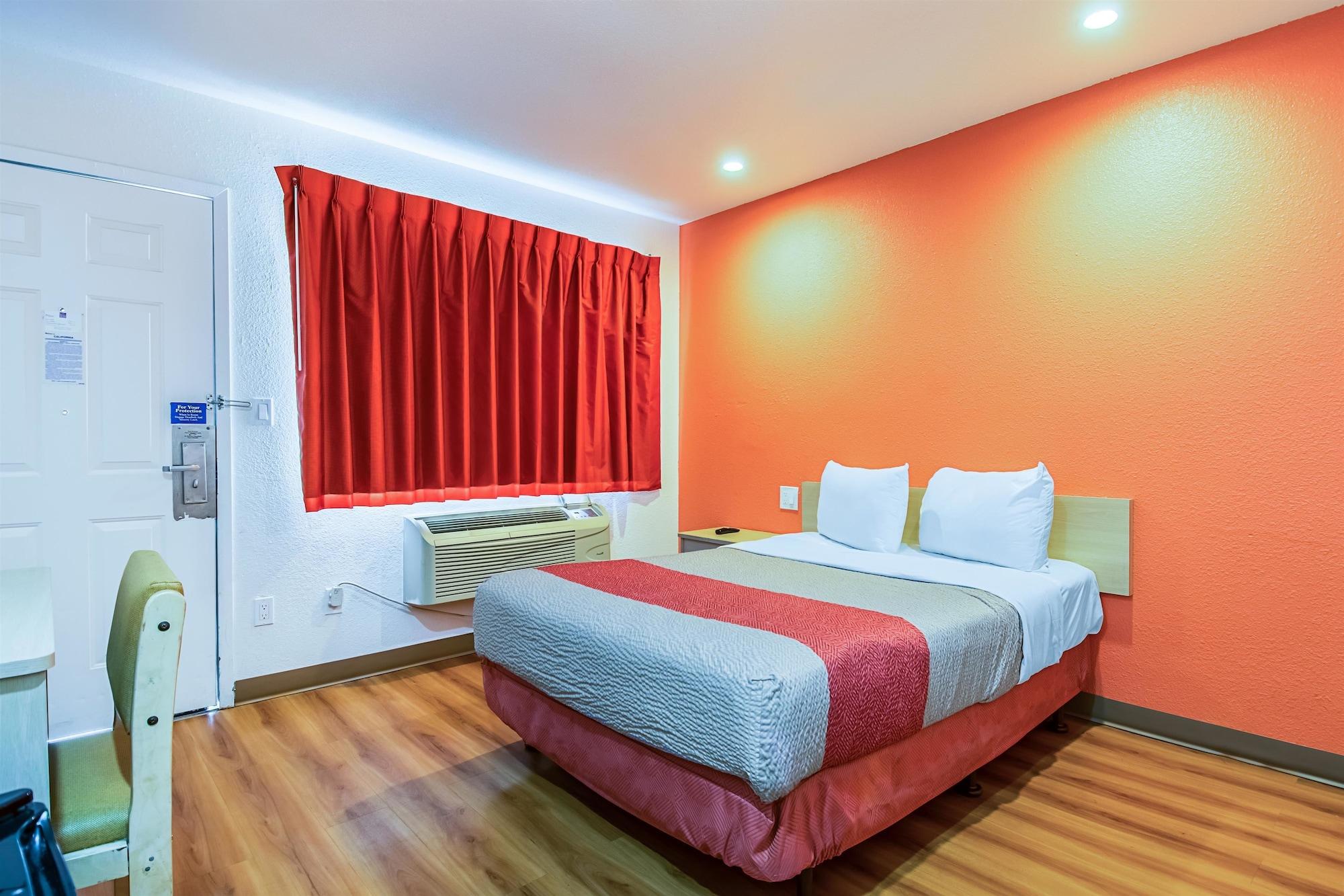 Motel 6-Bakersfield, Ca - Airport Kültér fotó