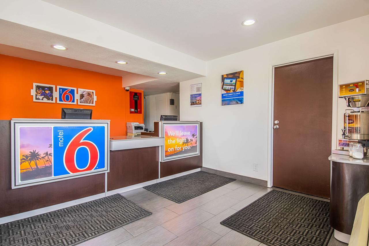 Motel 6-Bakersfield, Ca - Airport Kültér fotó