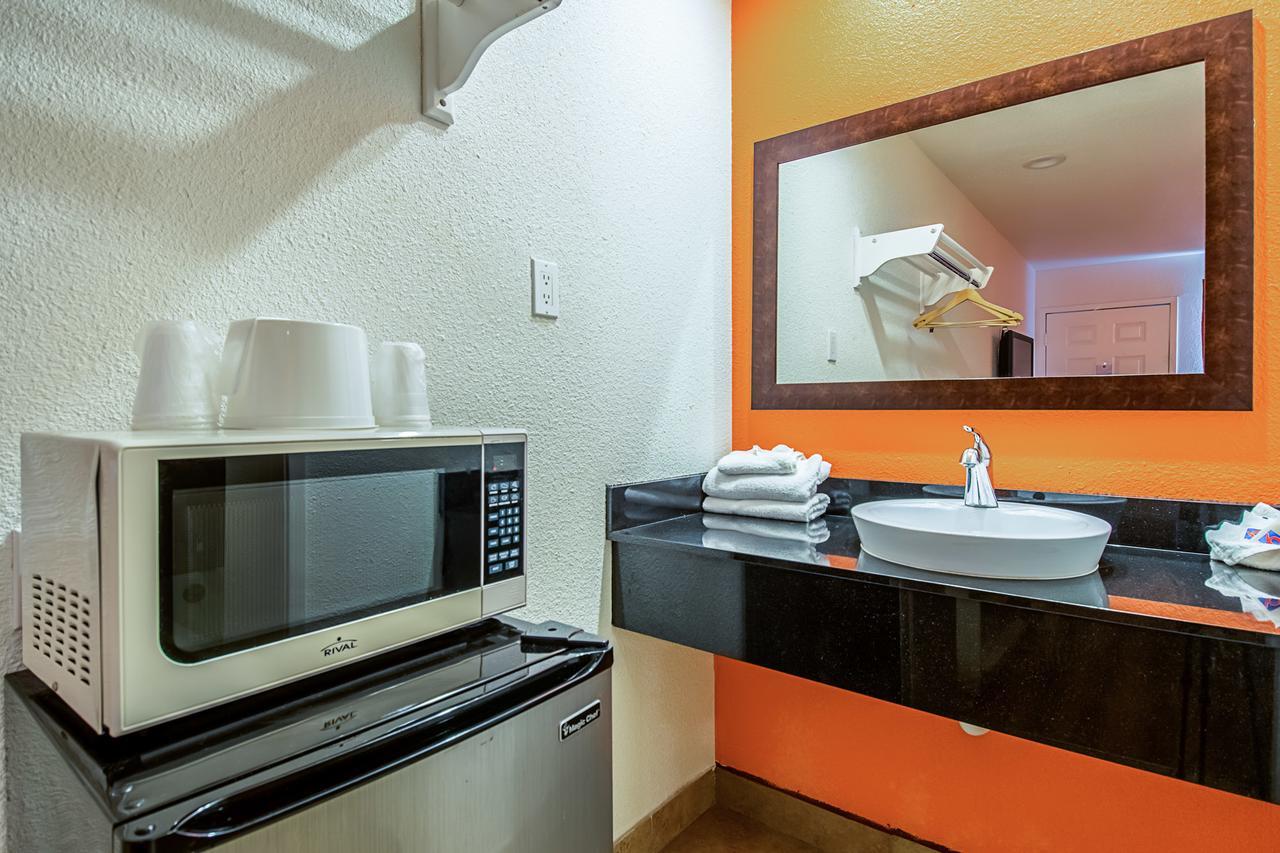Motel 6-Bakersfield, Ca - Airport Kültér fotó