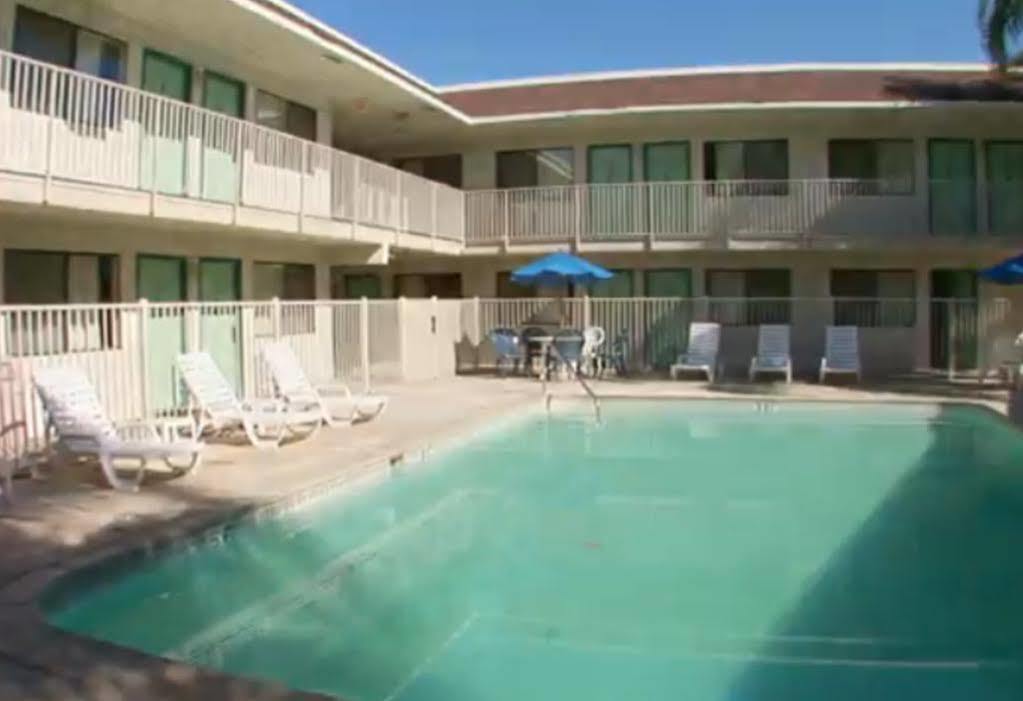Motel 6-Bakersfield, Ca - Airport Kültér fotó