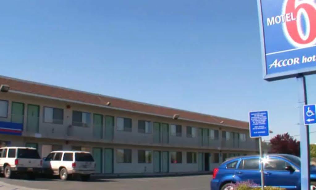 Motel 6-Bakersfield, Ca - Airport Kültér fotó