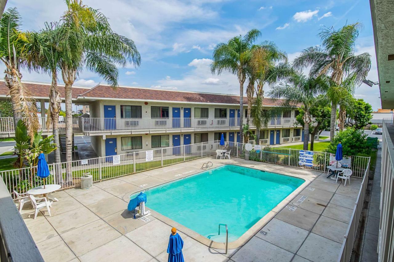 Motel 6-Bakersfield, Ca - Airport Kültér fotó