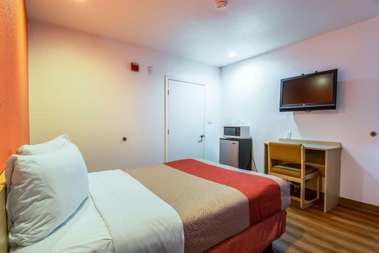 Motel 6-Bakersfield, Ca - Airport Kültér fotó