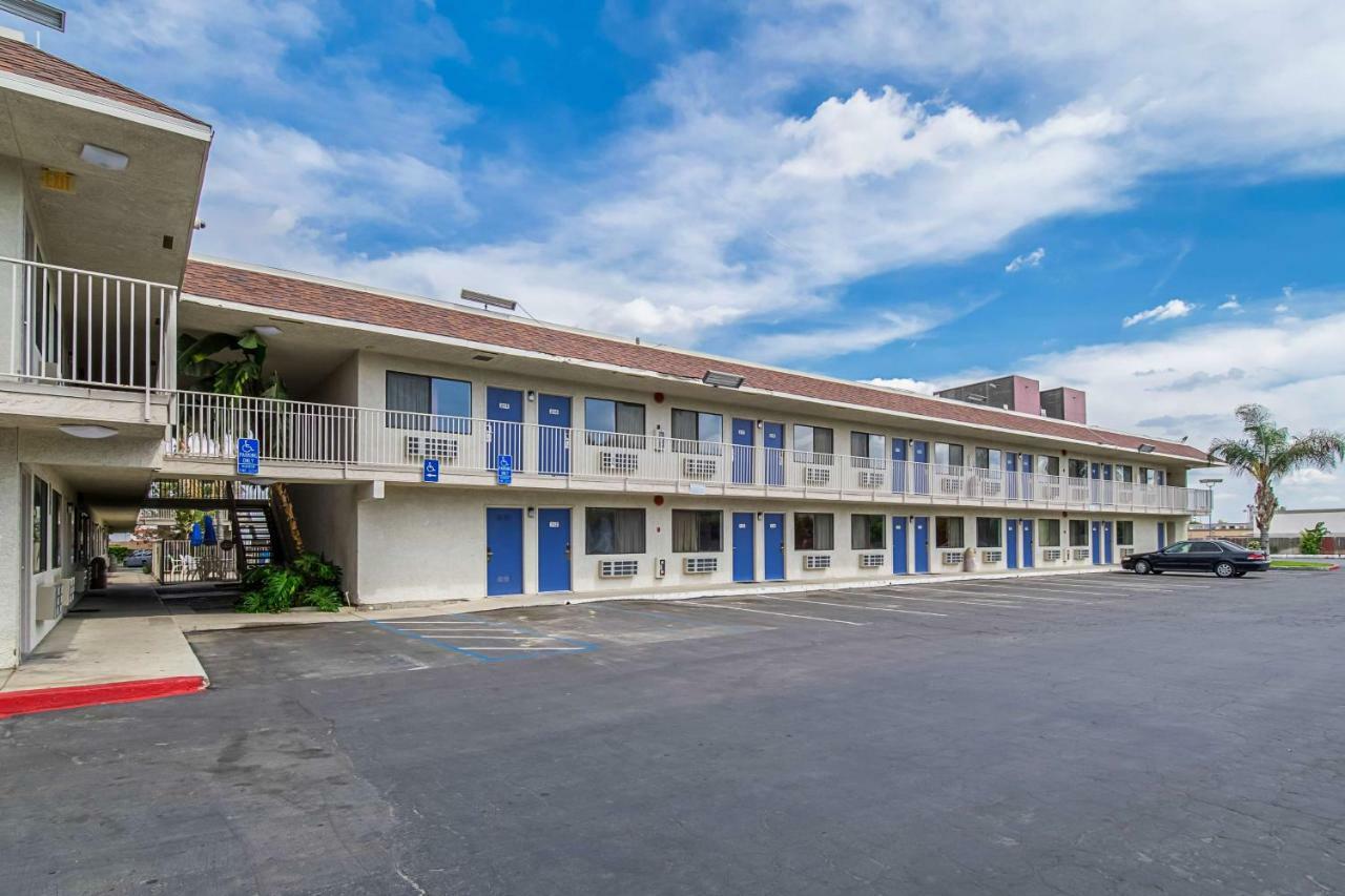 Motel 6-Bakersfield, Ca - Airport Kültér fotó